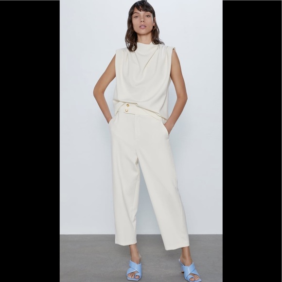 Zara Tops - NWT ZARA SLEEVELESS PLEATED TOP SMALL